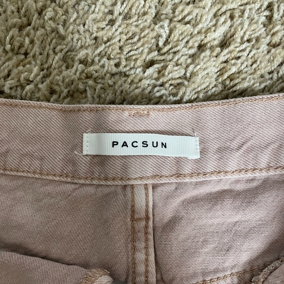 Pacsun high waisted denim shorts - Picture 3 of 4